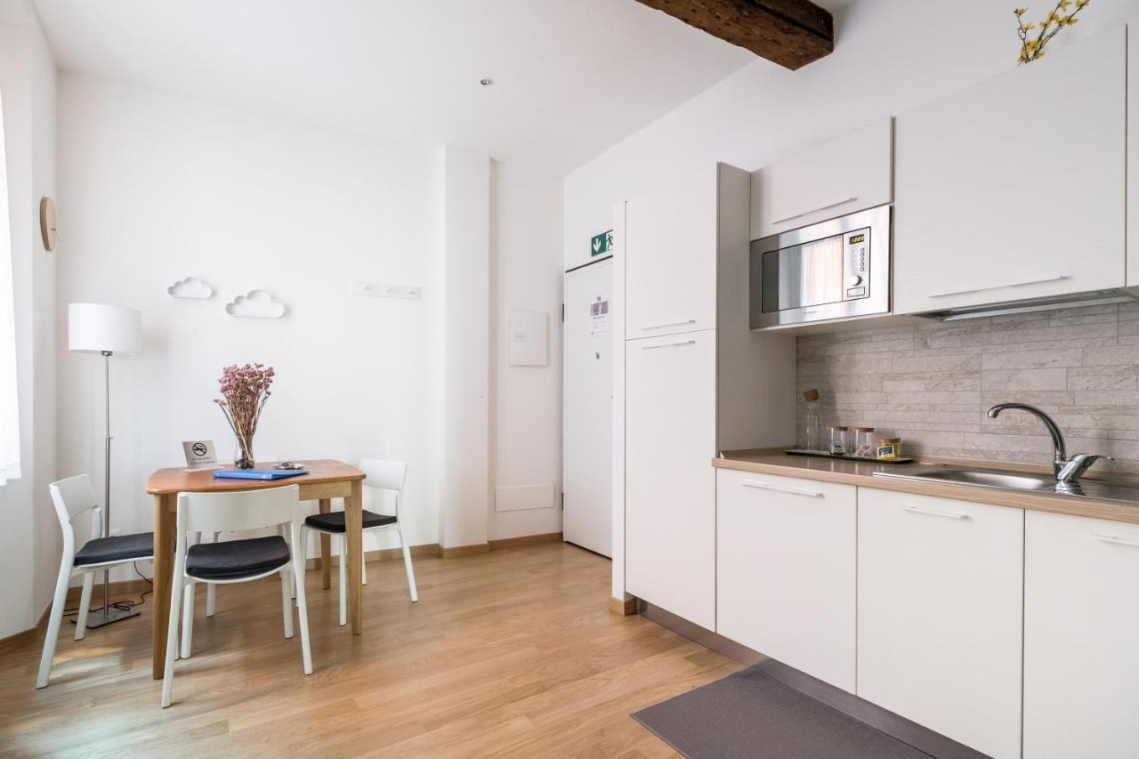 Canonica Suites Болонья Экстерьер фото