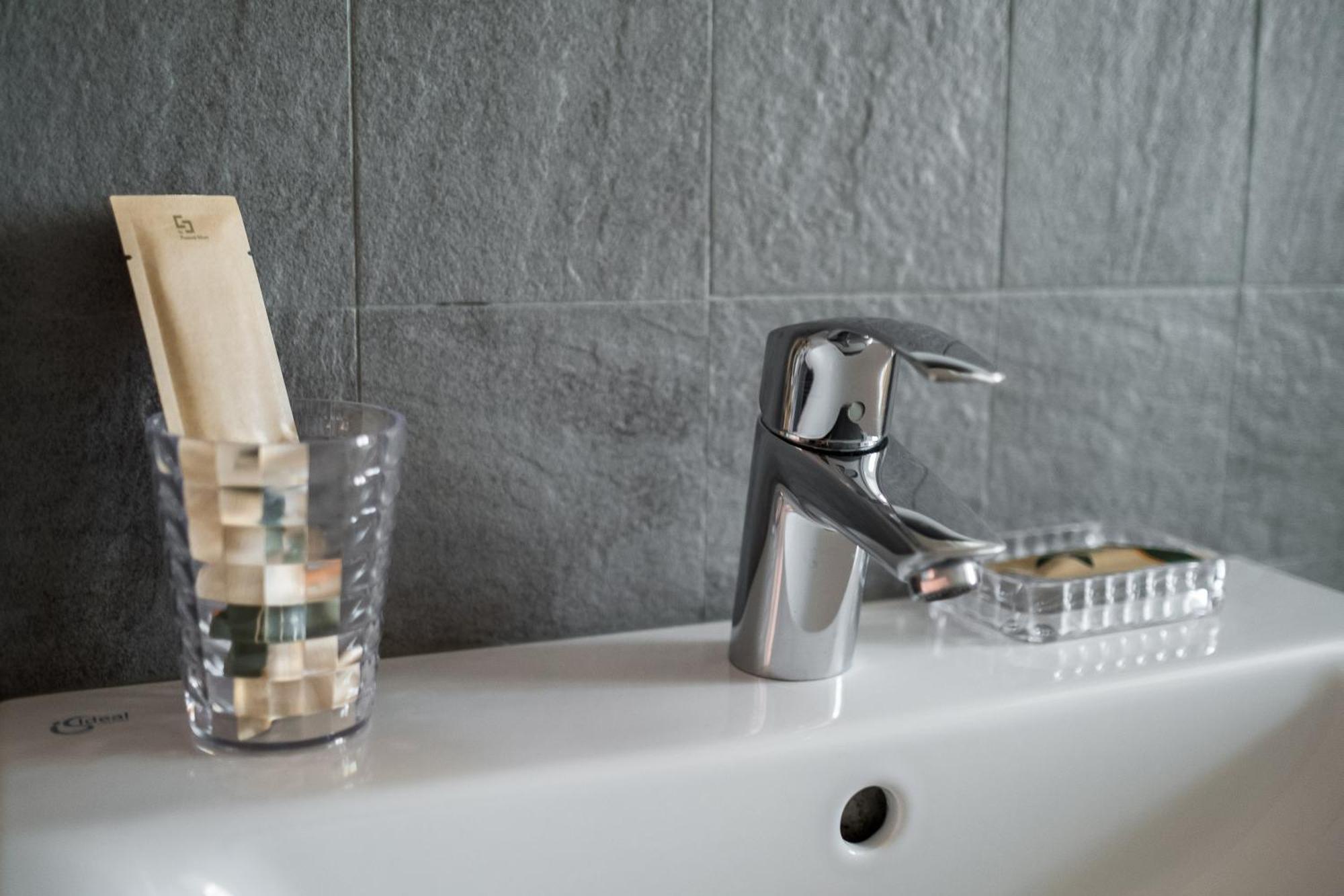 Canonica Suites Болонья Номер фото